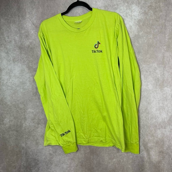 Tik Tok‎ Branded Promo Logo Longsleeve Tee Shirt Size Large Lime Neon Green - Picture 2 of 7